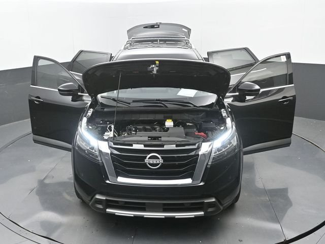 Used 2025 Super Black Nissan SL image 36