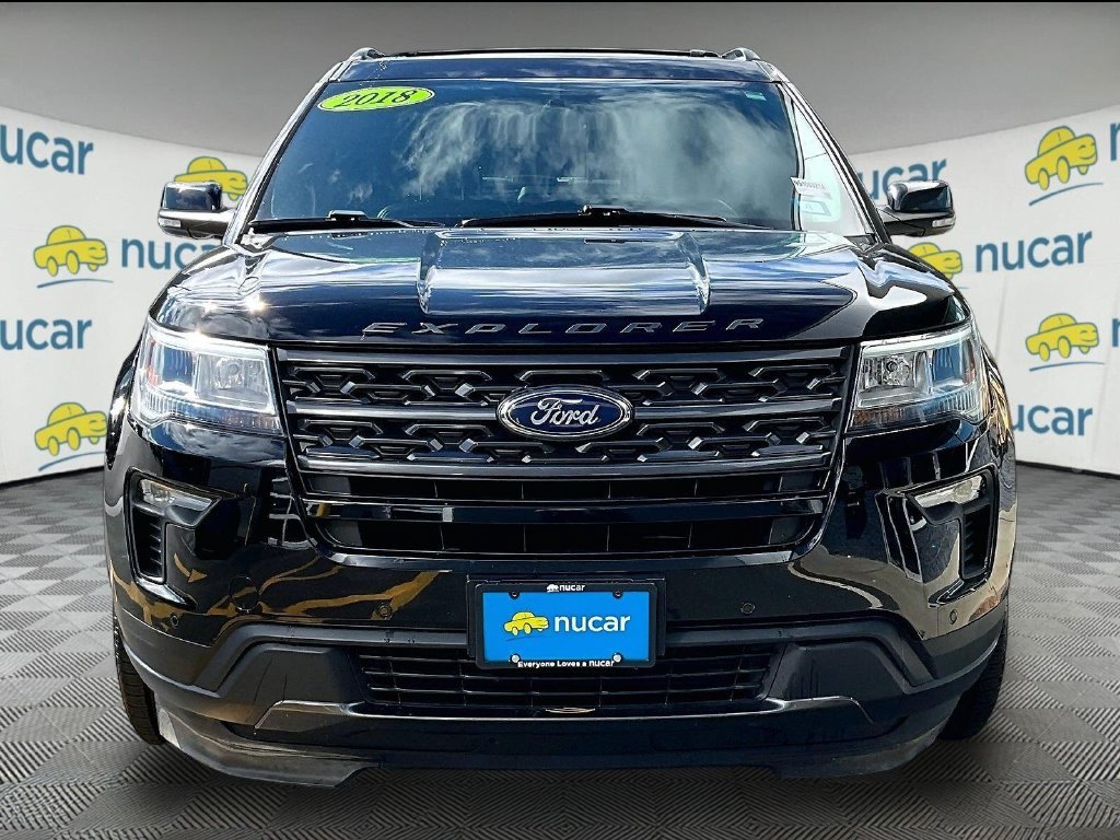 Used 2018 Black Metallic Ford XLT image 2