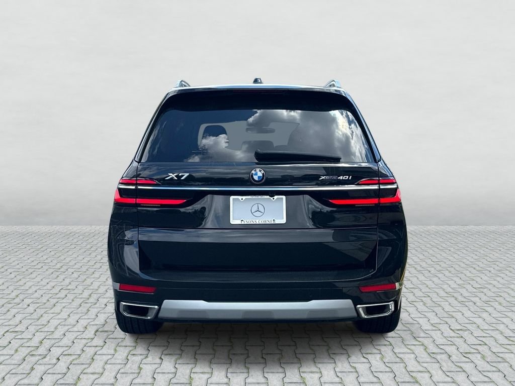 Used 2024 Black Sapphire Metallic BMW xDrive40i image 6