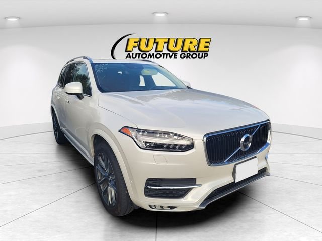 Used 2019 White Volvo T6 Momentum image 1
