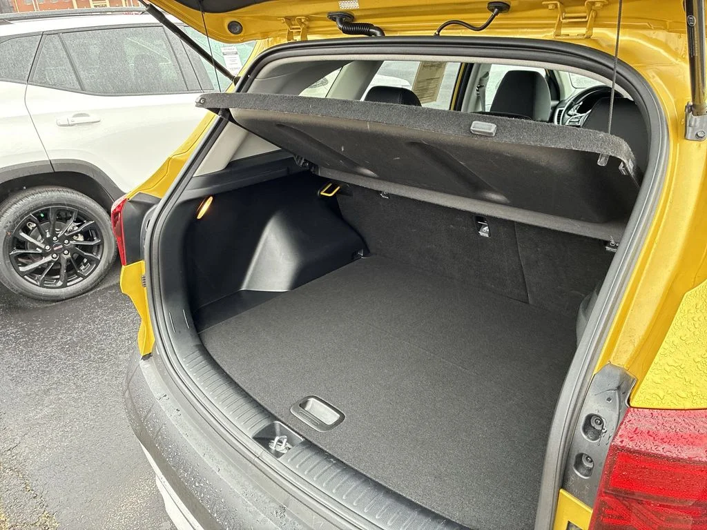 Used 2021 Yellow Kia SX image 19