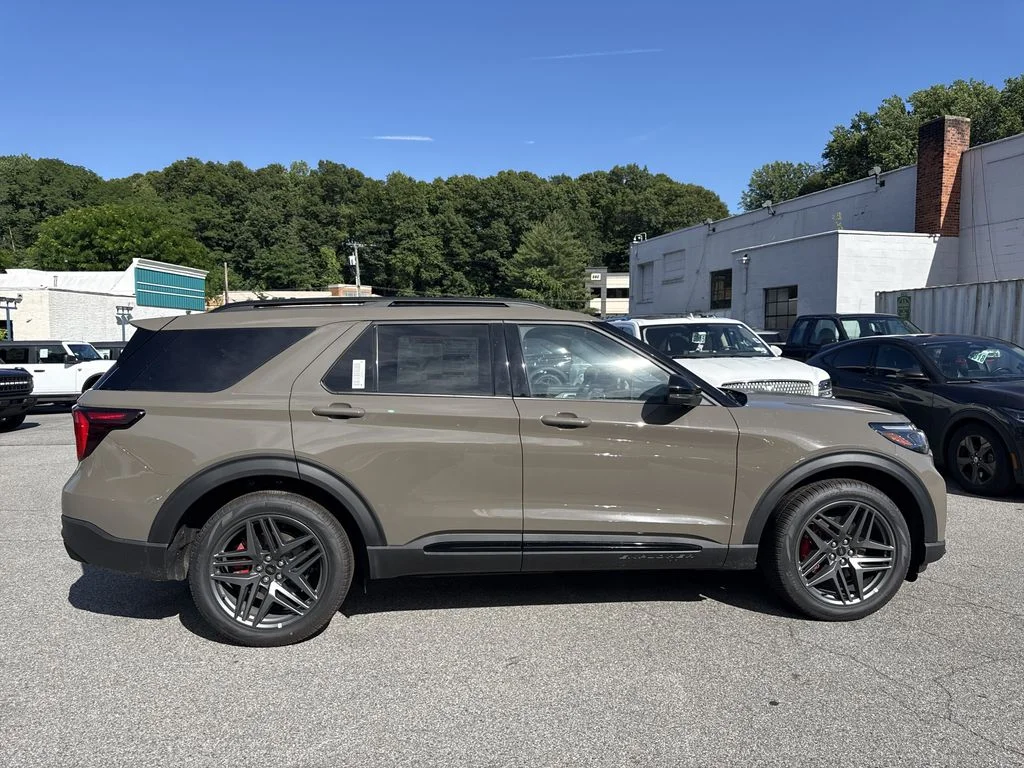 New 2026 Gray Ford ST image 3