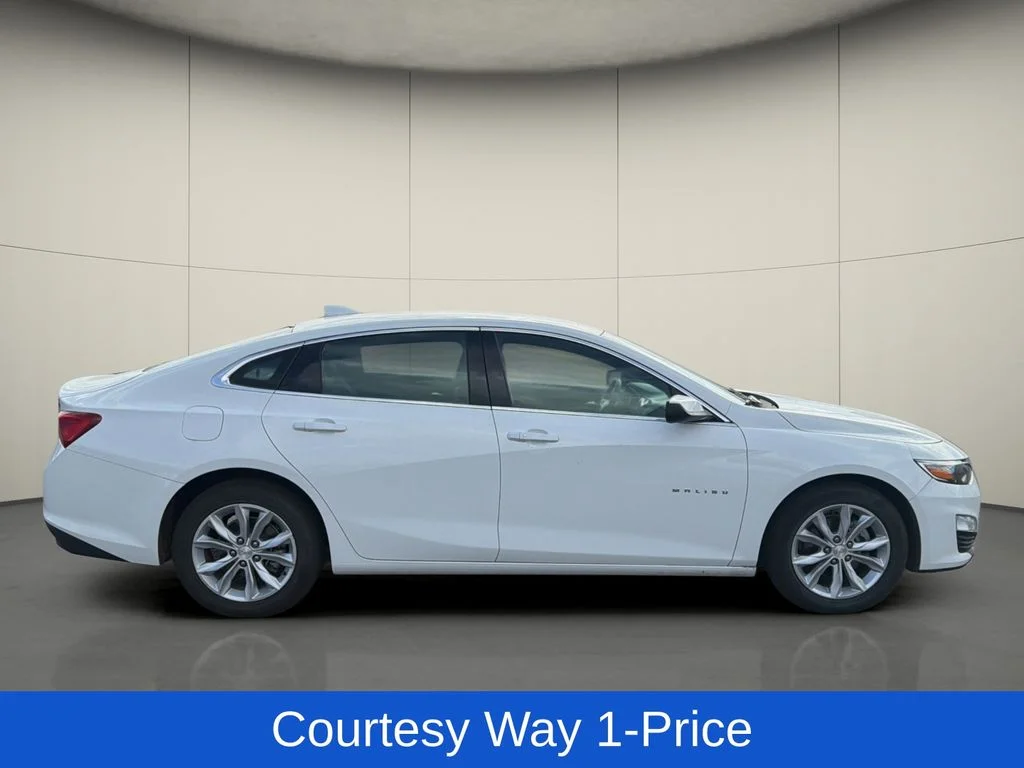 Used 2024 White Chevrolet LT image 11