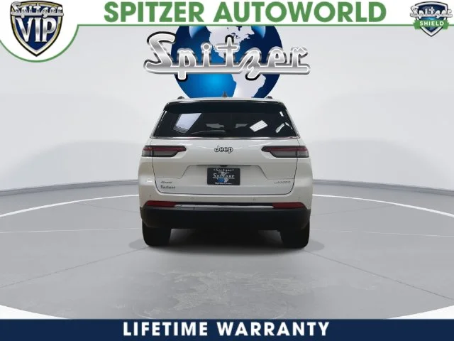 New 2026 Bright White Clear-Coat Exterior Paint Jeep Laredo X image 14