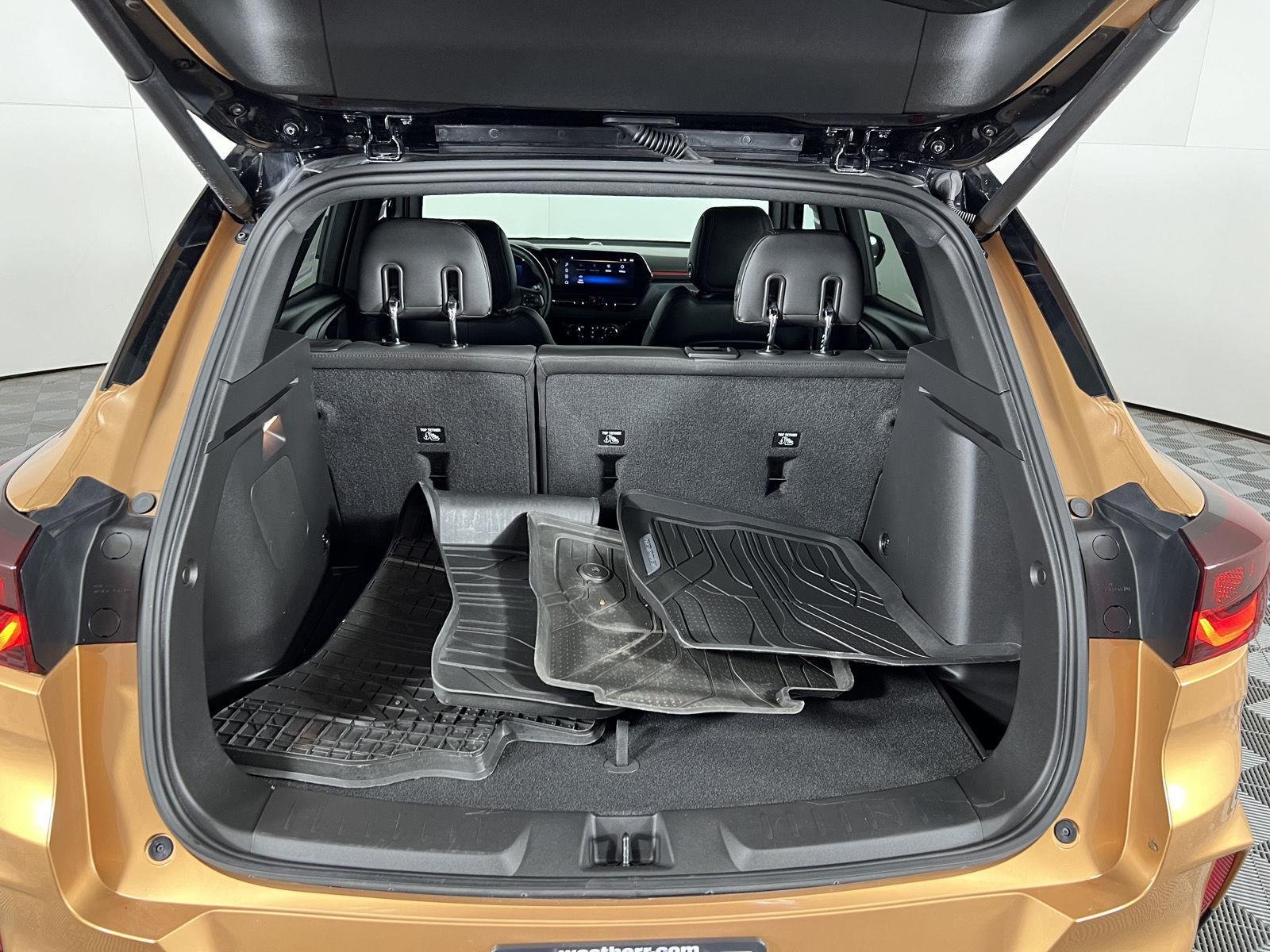 Used 2024 Copper Harbor Metallic Chevrolet RS image 27