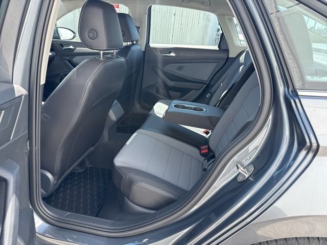 New 2026 Platinum Gray Volkswagen 1.5T SE image 13