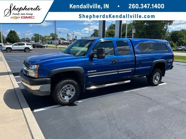 Used 2004 Blue Chevrolet LS image 1