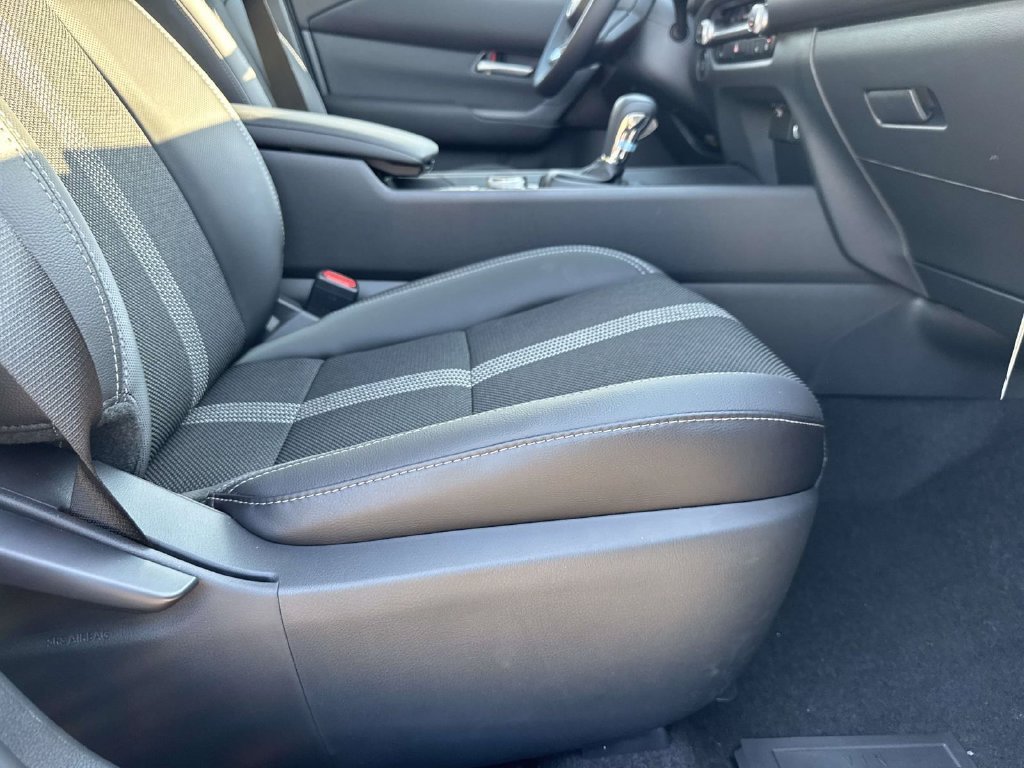 New 2026 Wind Chill Pearl Mazda 2.5 S Preferred AWD image 11