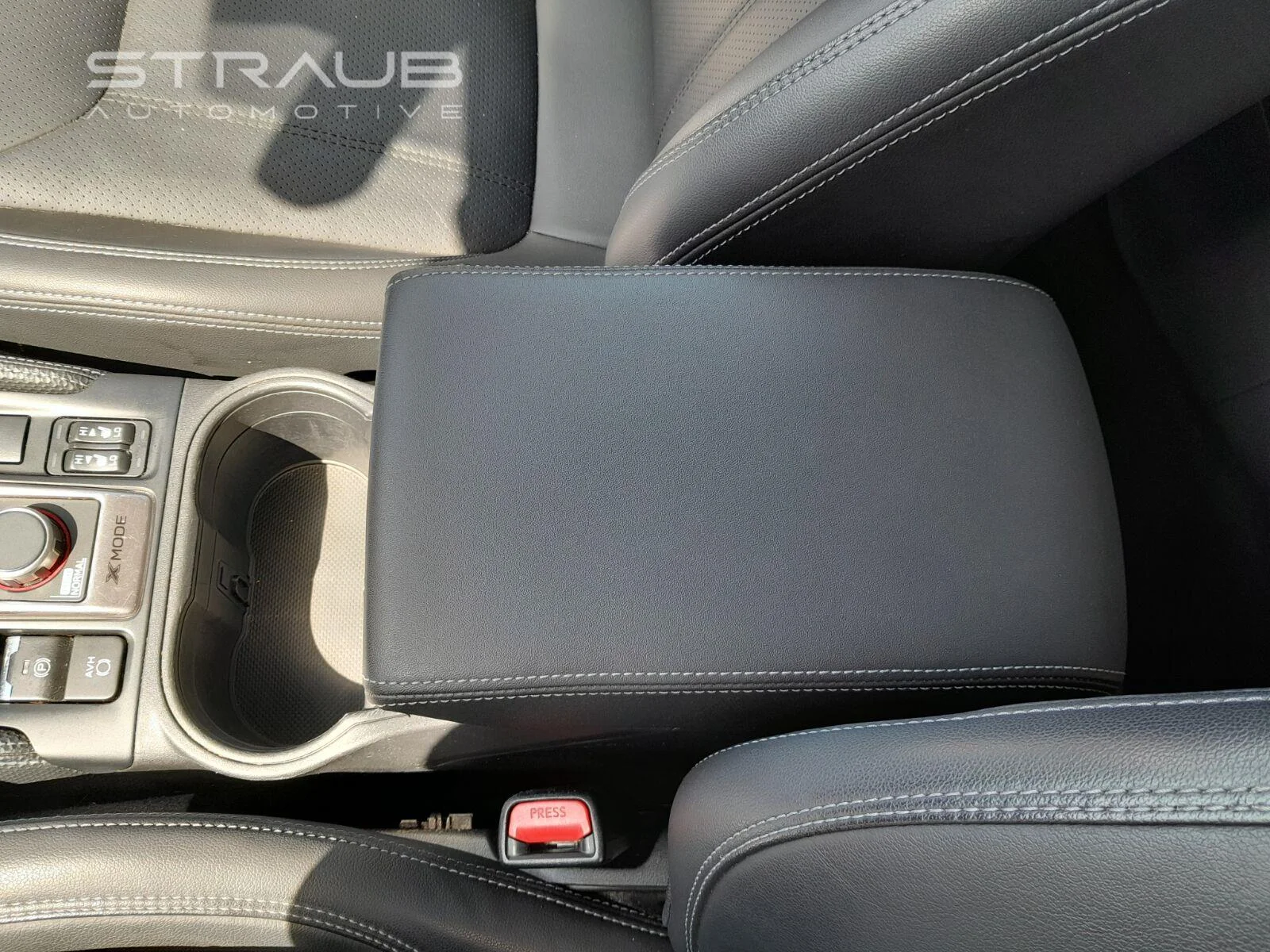Used 2019 Crystal White Pearl Subaru Limited image 29
