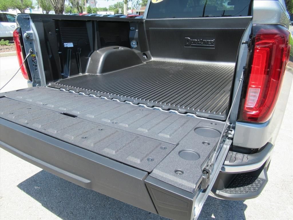 Used 2026 Sterling Metallic GMC SLT image 29