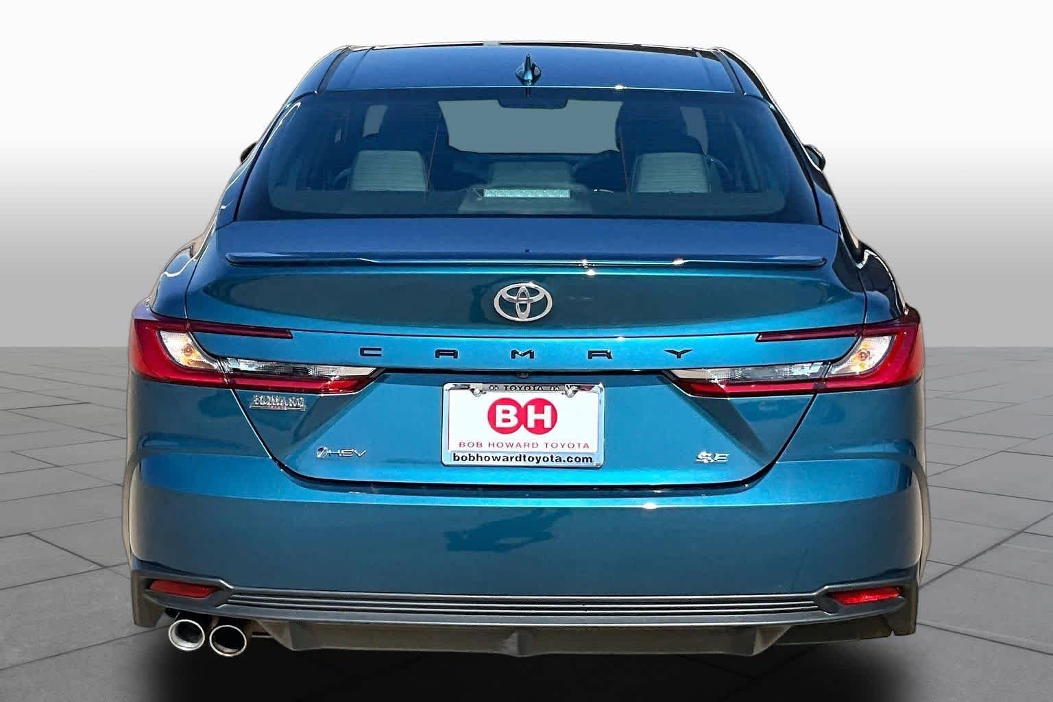 Used 2026 Ocean Gem Toyota SE image 5