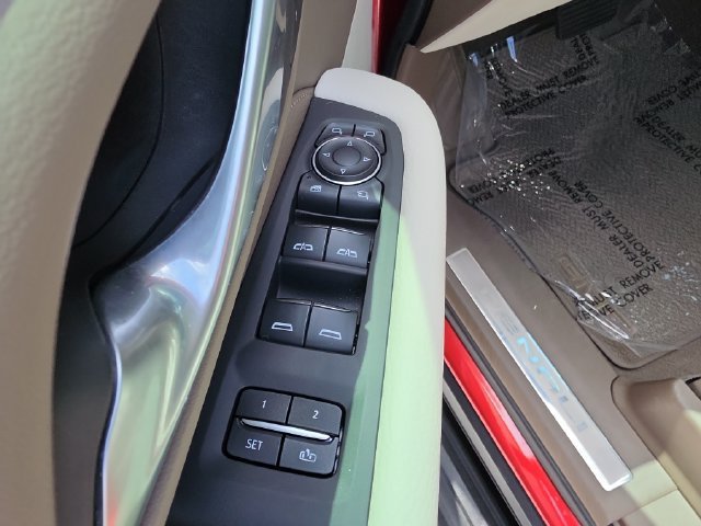 2022 GMC Yukon Denali - Photo 17