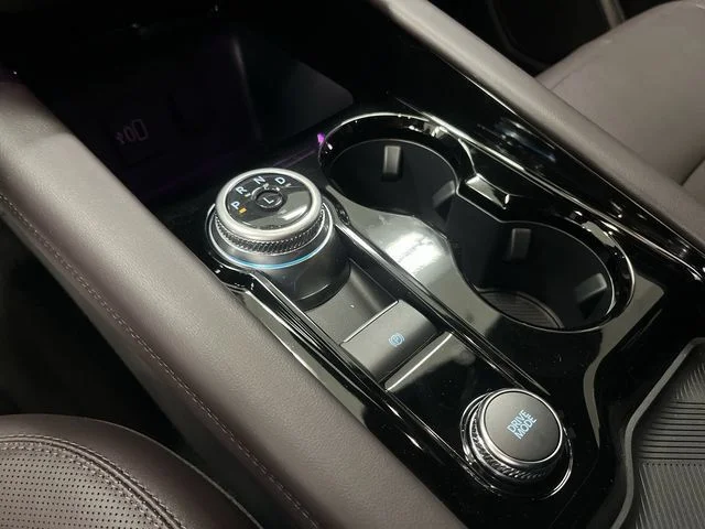 New 2026 Star White Metallic Tri-Coat Ford Platinum image 20
