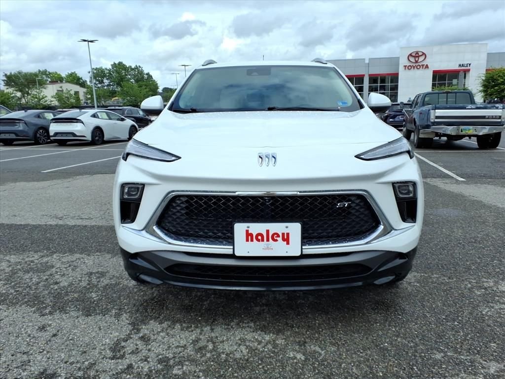 Used 2025 White Buick Sport Touring image 10