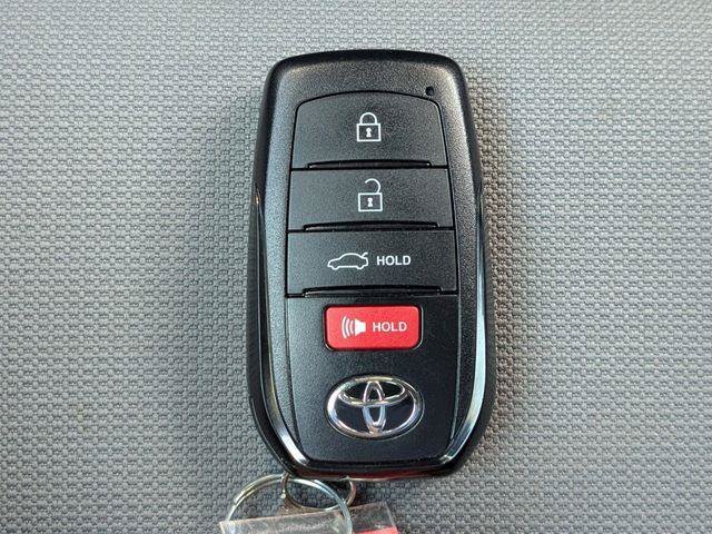2024 Toyota Corolla SE - Photo 29
