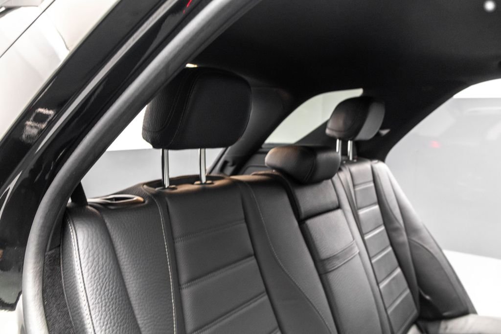 Used 2022 Black Mercedes-Benz GLE 350 image 29
