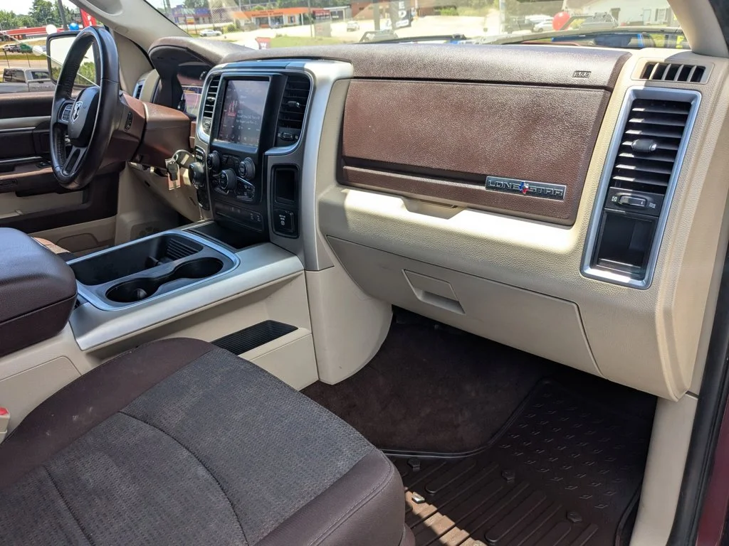 Used 2019 Delmonico Red Pearlcoat Ram Lone Star image 25
