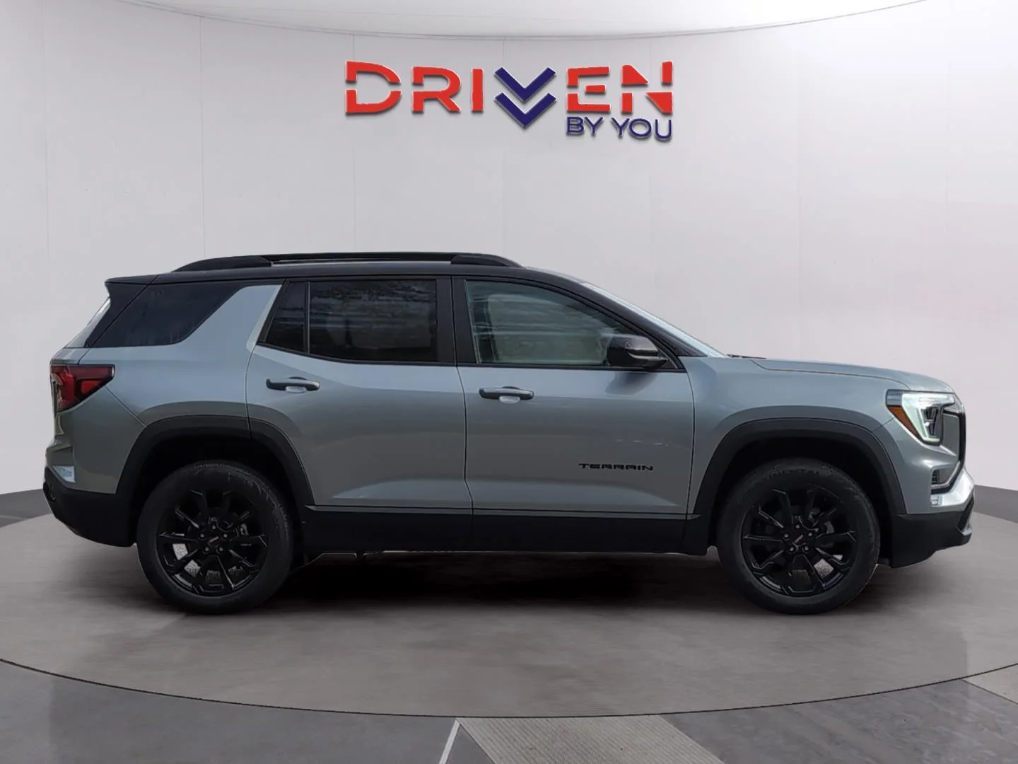 New 2026 Sterling Metallic GMC Elevation image 6