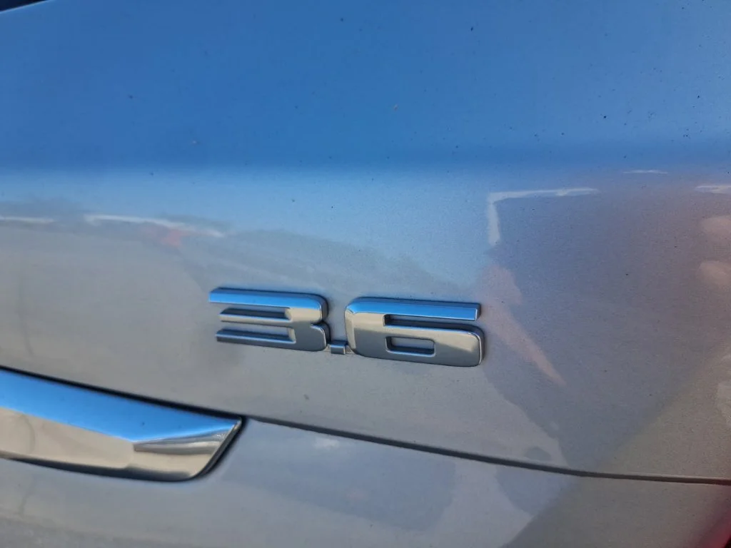 Used 2018 Silver Cadillac Premium Luxury image 12