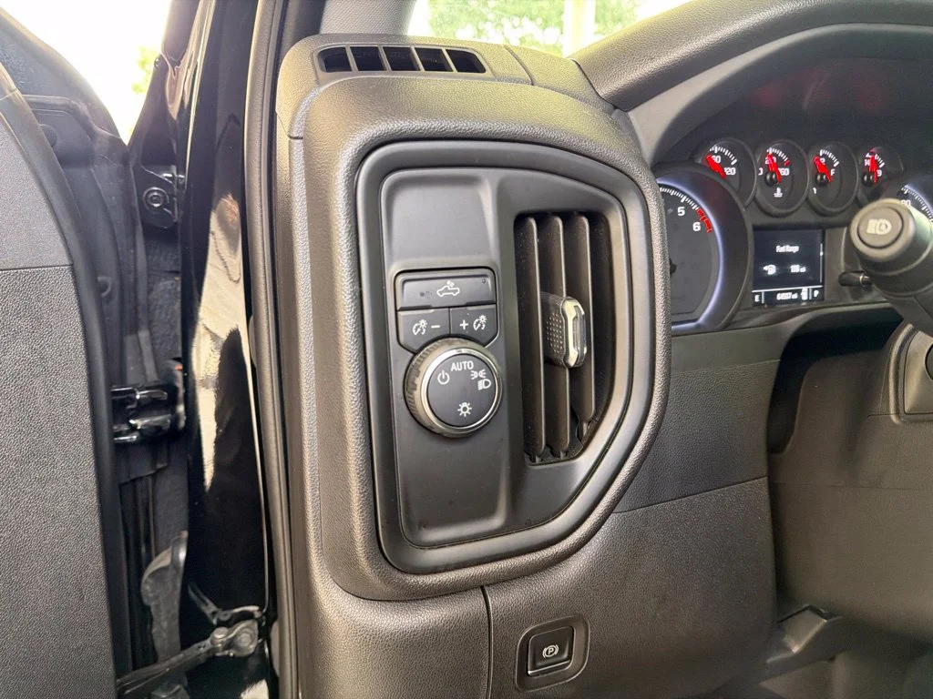 Used 2023 Black Chevrolet Custom image 38
