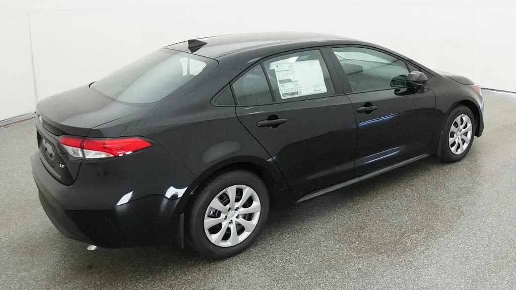 New 2026 Midnight Black Metallic Toyota LE image 2
