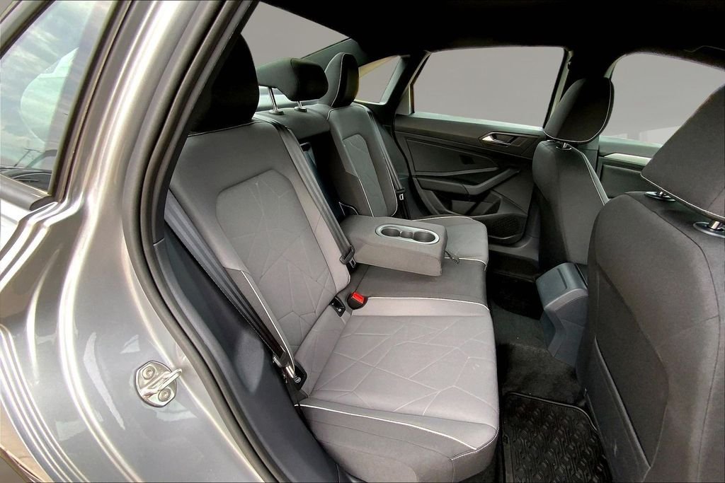 New 2026 Pyrite Silver Metallic Volkswagen 1.5T Sport image 10