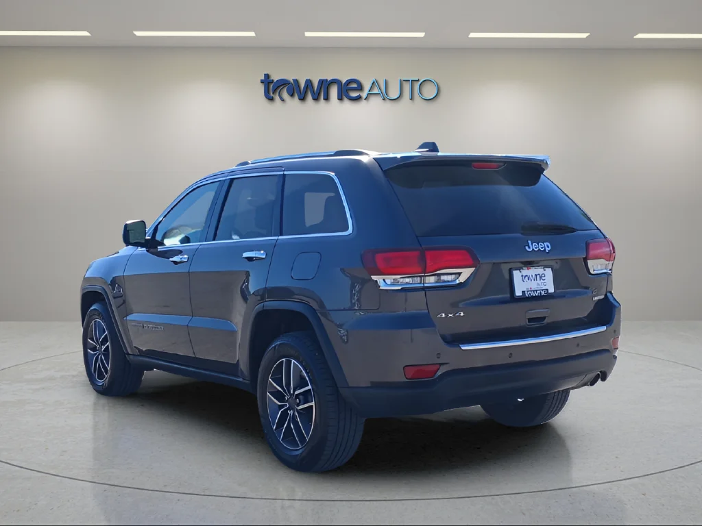 Used 2020 Gray Jeep Limited image 4