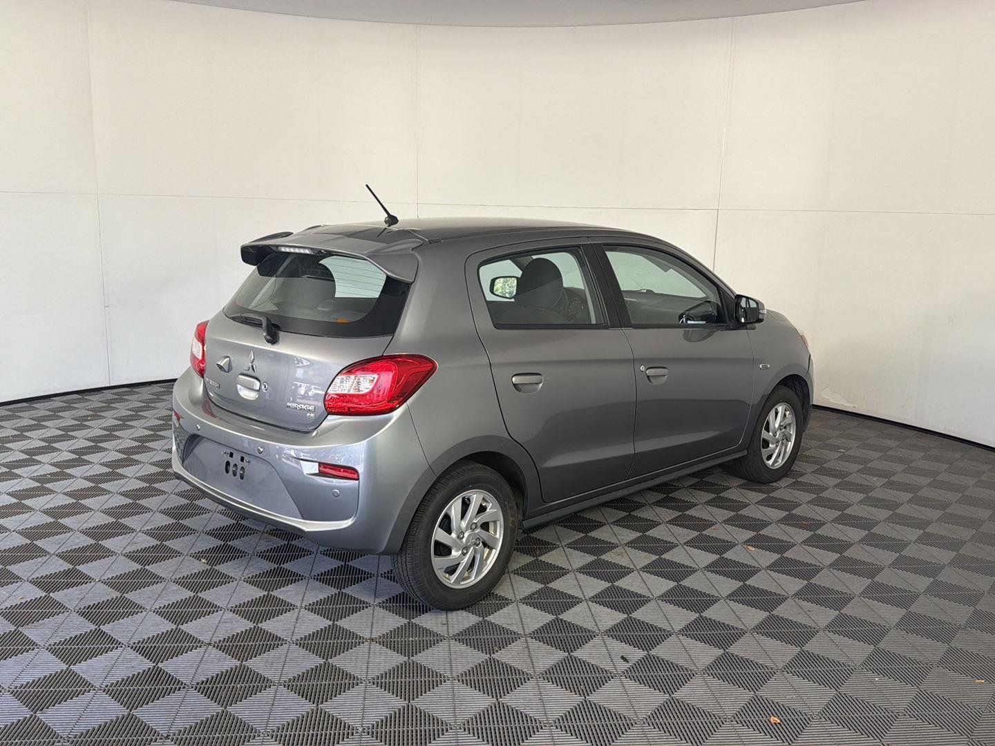 Used 2019 Mercury Gray Metallic Mitsubishi SE image 6