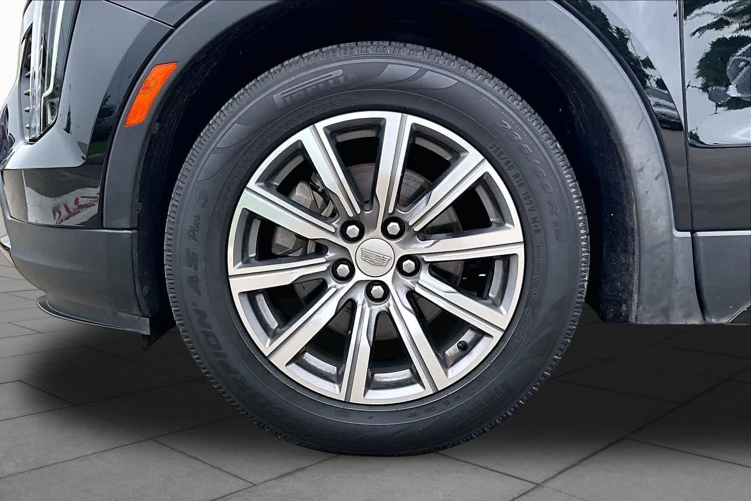 Used 2019 Stellar Black Metallic Cadillac FWD Sport image 10