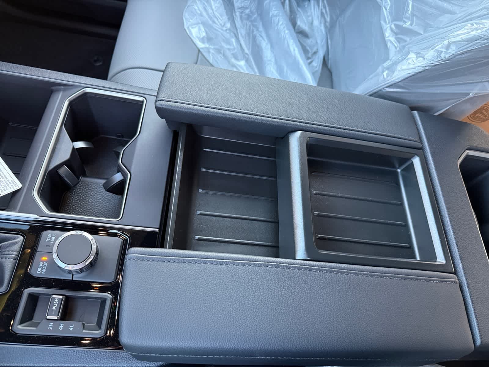 2026 Toyota Tundra SR5 - Photo 18