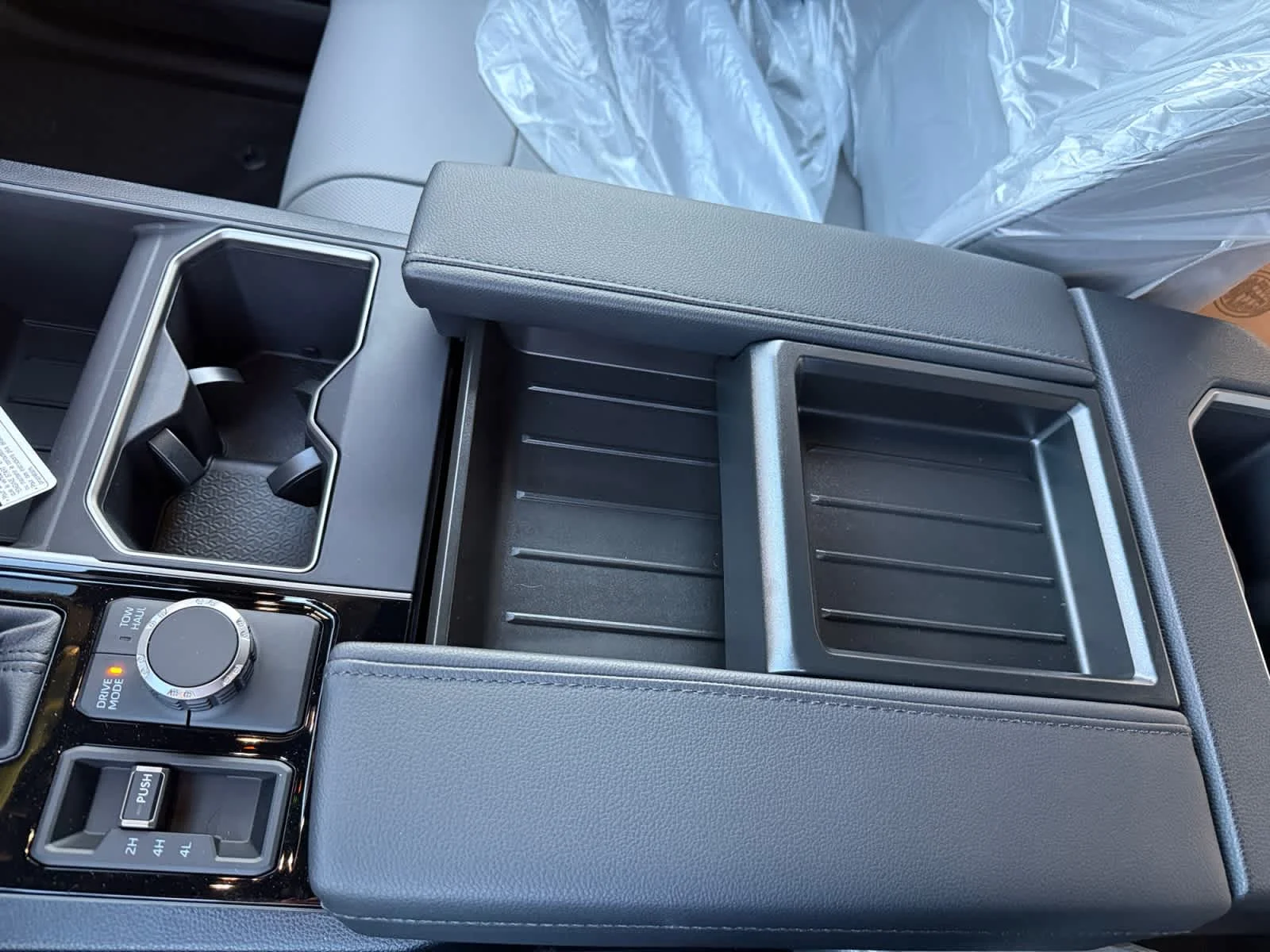 2026 Toyota Tundra SR5 - Photo 18