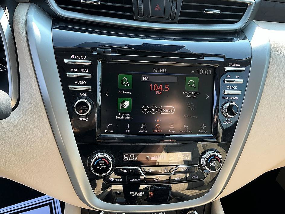 Used 2019 Pearl White Tricoat Nissan Platinum image 17