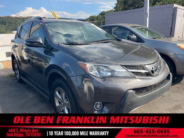 Pre-Owned 2015 Toyota RAV4 XLE FWD Sport Utility