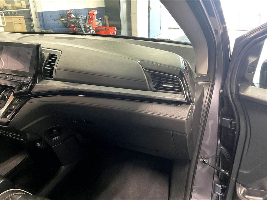Used 2023 Gray Honda Elite image 13