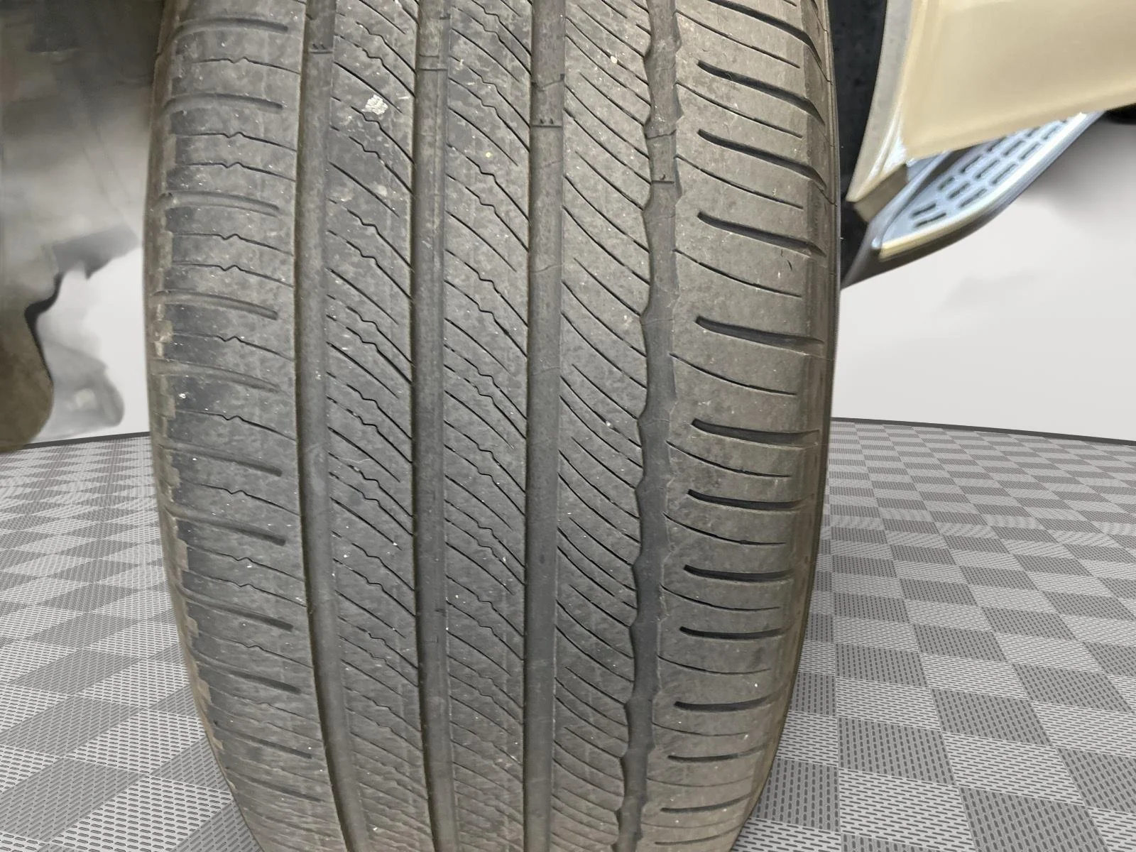 Certified Used 2023 MANUFAKTUR Diamond White Bright Mercedes-Benz GLE 450 image 10
