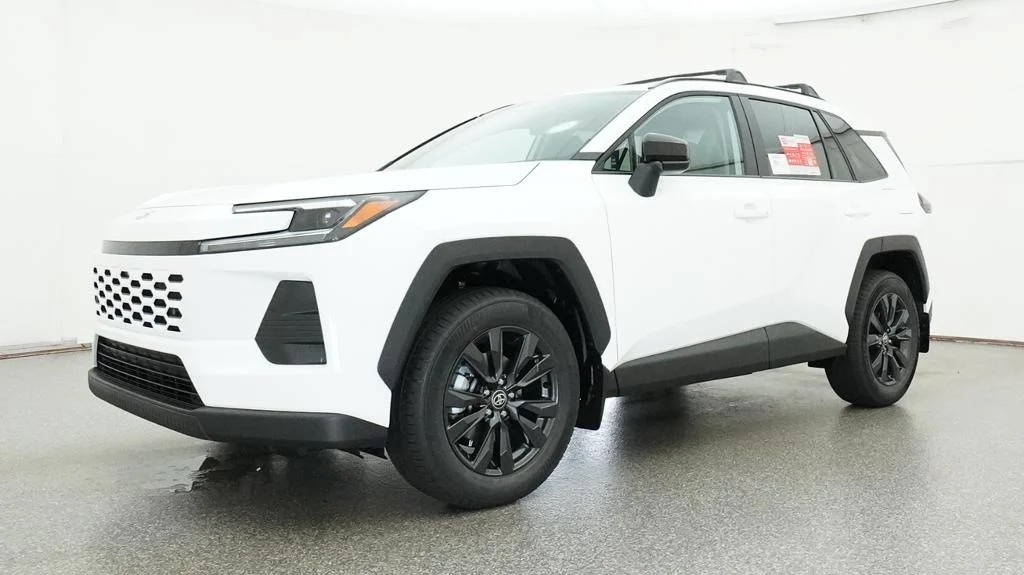 New 2026 Ice Cap Toyota XLE Premium image 6