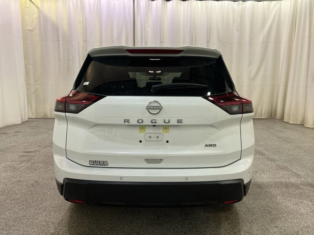 2026 Nissan Rogue SV - Photo 7
