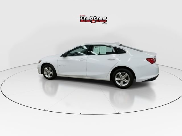 Used 2024 White Chevrolet LT image 5