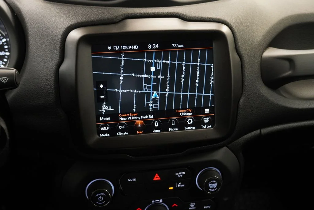 Used 2023 Gray Jeep Latitude image 32