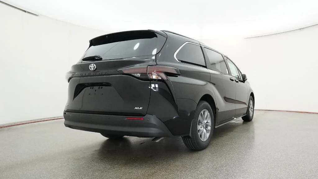 New 2026 Midnight Black Metallic Toyota XLE image 9