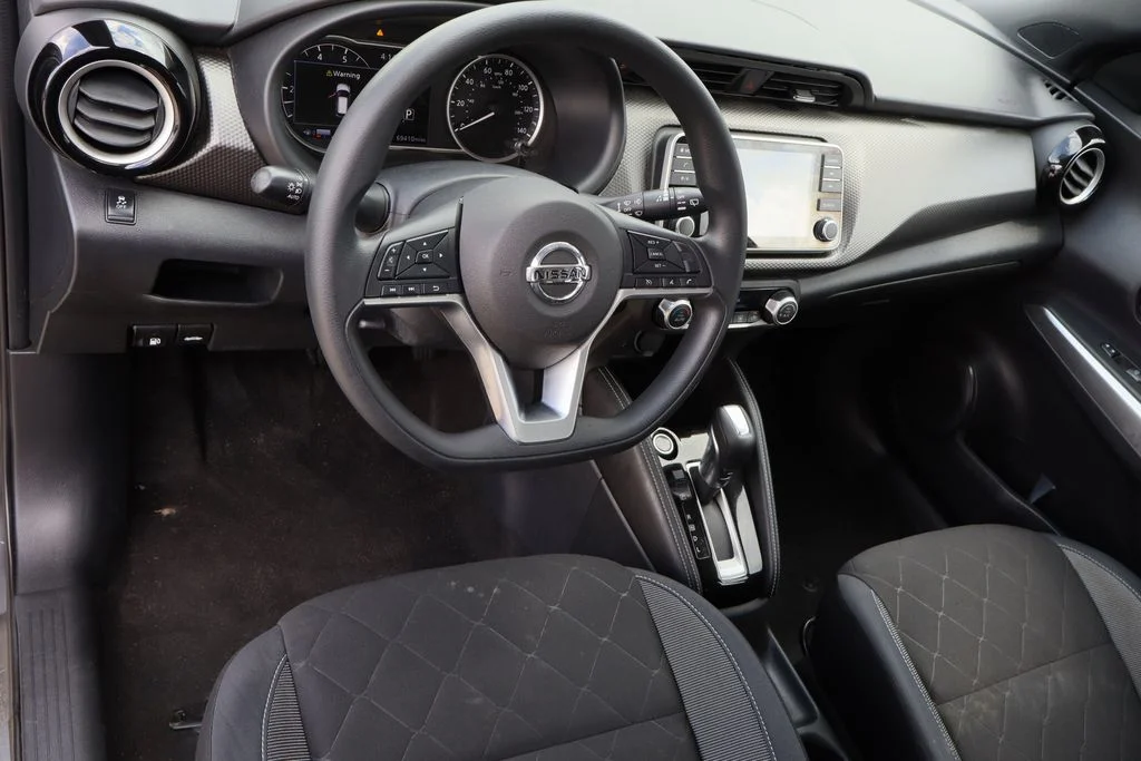 Used 2018 Gray Nissan SV image 11
