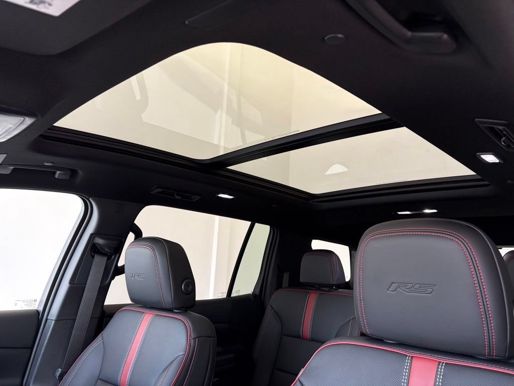 2027 Chevrolet Traverse RS - Photo 15