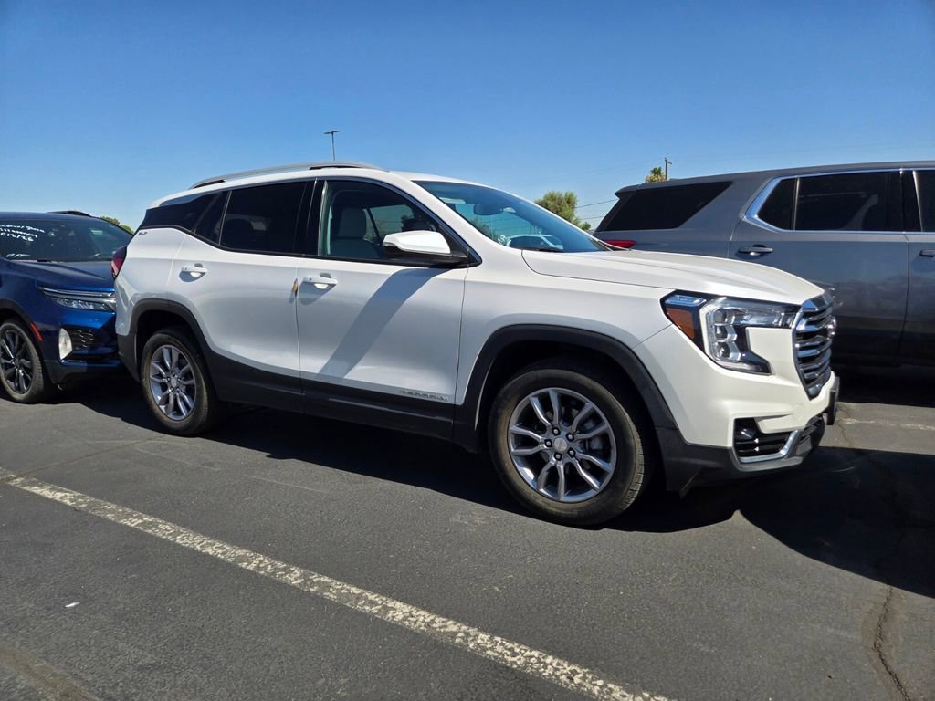 2022 GMC Terrain SLT AWD's photo