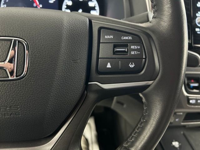 Certified Used 2025 Platinum White Pearl Honda RTL image 27