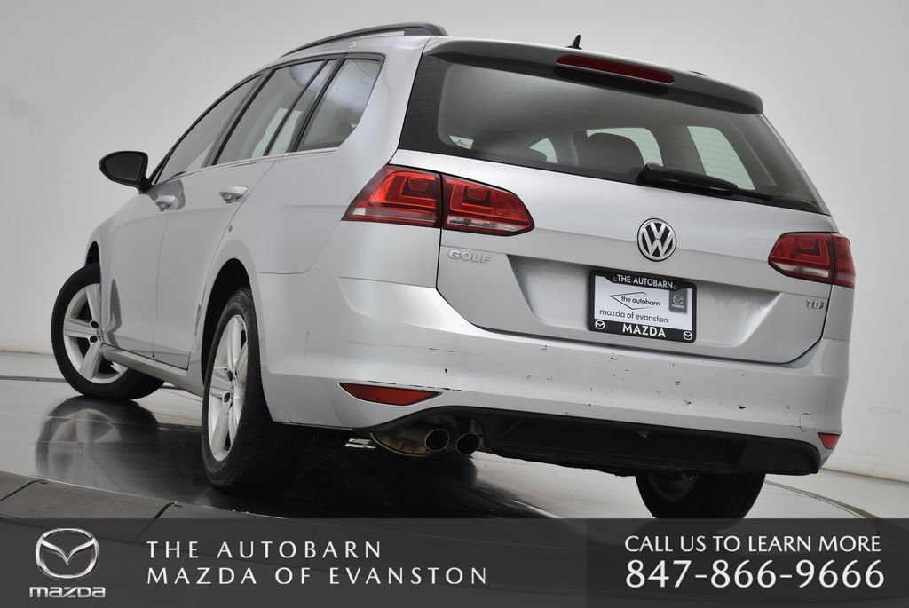 Used 2015 Reflex Silver Metallic Volkswagen S image 9