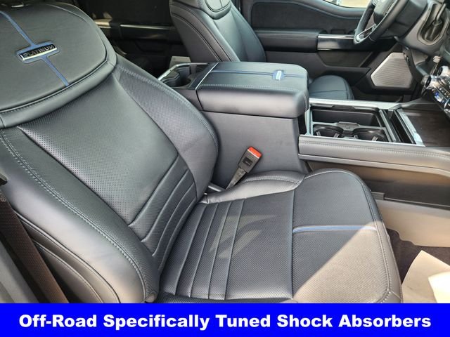 2026 Ford F-250 Super Duty Platinum - Photo 14