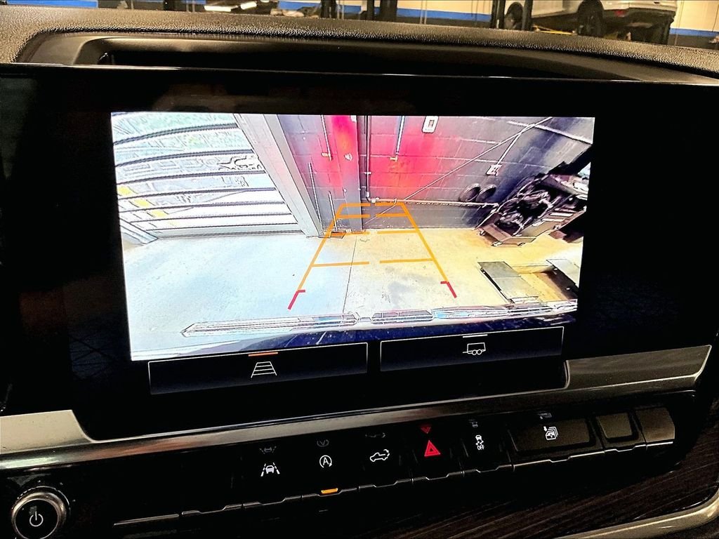 Used 2025 Black GMC Elevation image 19