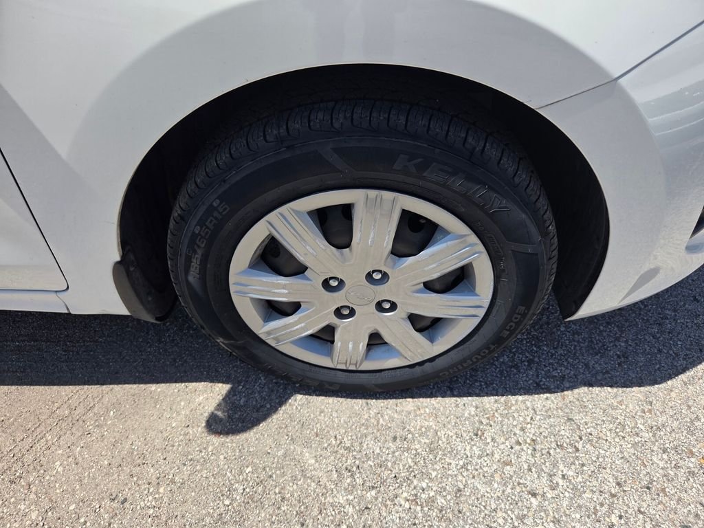 Used 2023 White Kia LX image 18