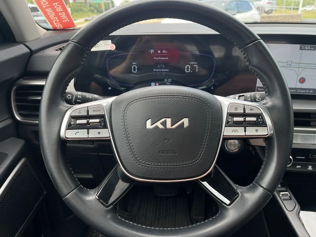 Used 2024 Ebony Black Kia S image 10