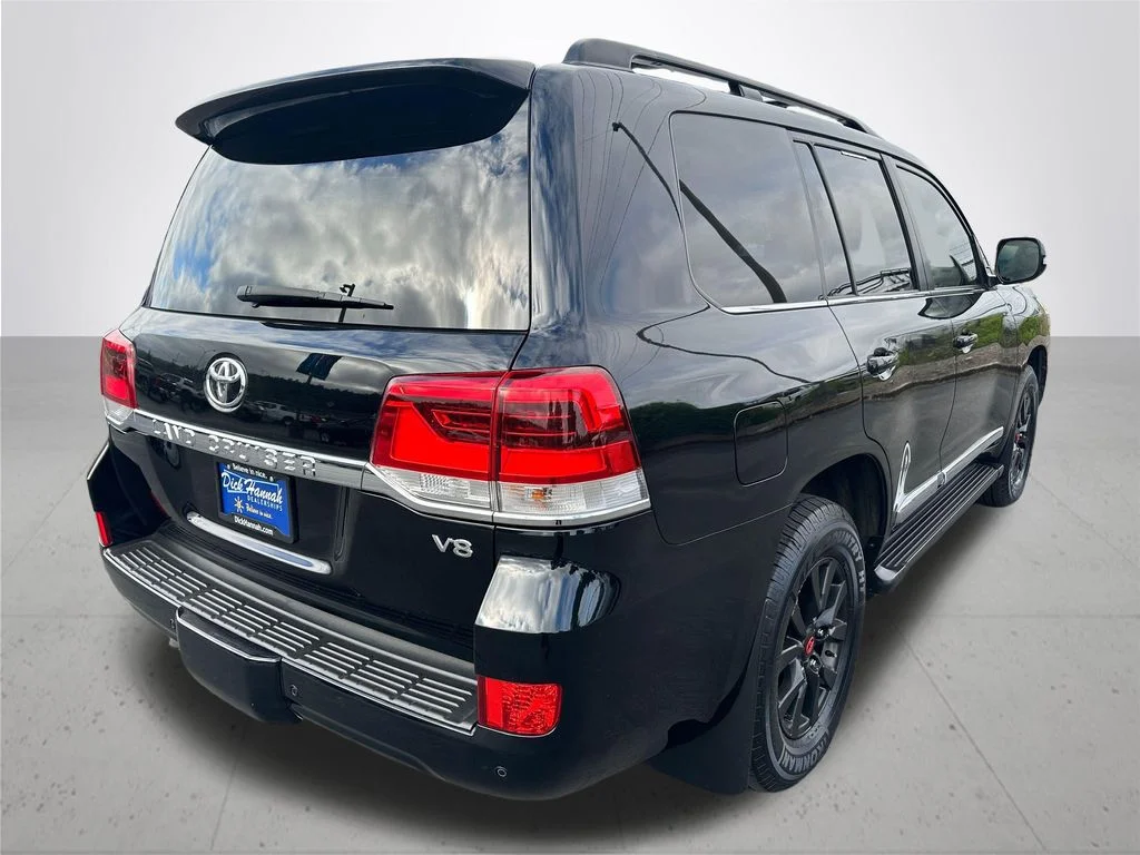 Used 2016 Black Toyota Base image 7